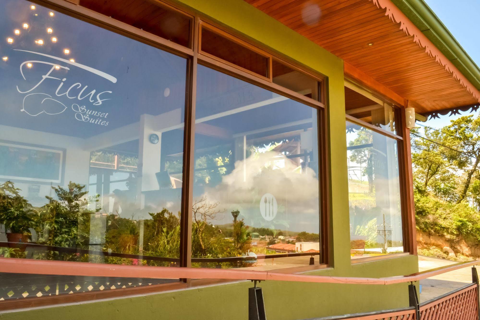Ficus Lodge Monteverde Екстериор снимка
